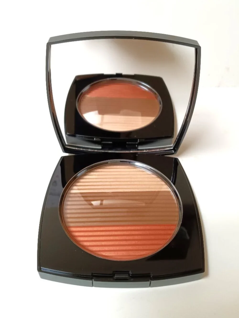 CHANEL harmony three